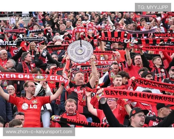 德甲拜仁前场连续逼抢,胜利无悬念